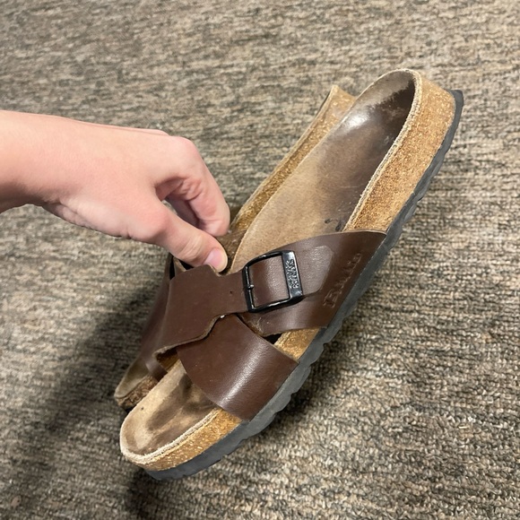 Birki's SANTOSA Cross Strap Slide Sandal  Womens 7 Men’s 5 Color: Brown - Picture 2 of 10